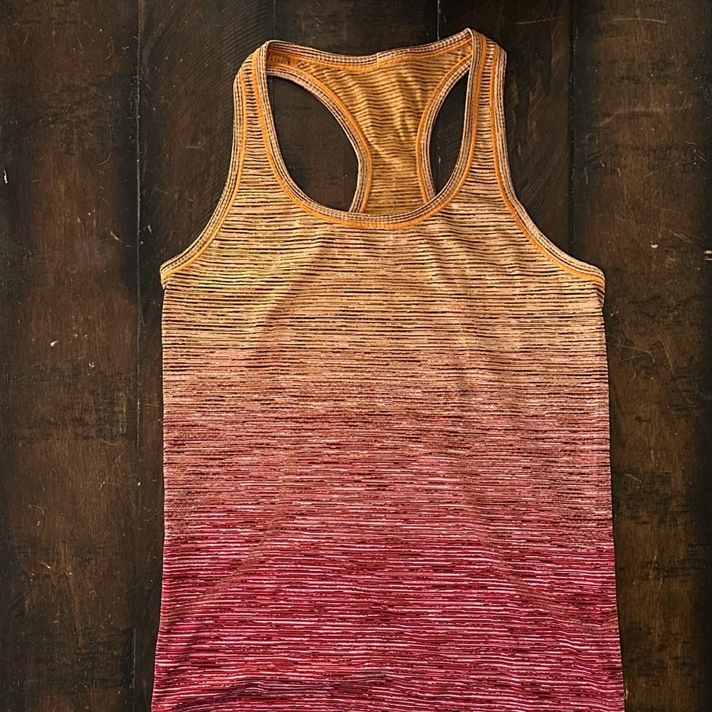 ✨Lululemon LE Seawheeze Swiftly Racerback Tank Size 8🏃🏼‍♀️